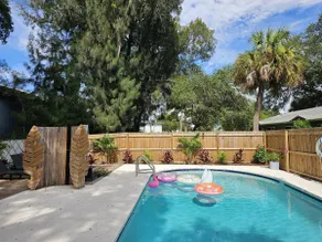 St. Pete Boho: Central 2-BR, heated pool, pets ok! - Image 3