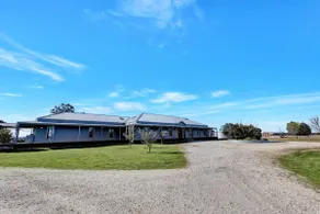 The AUSF Homestead - 6BR Farmhouse Retreat - Image 4