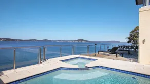 Waterfront, pool, private jetty - Image 4