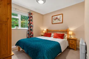 St Helens Apartment 2 - Short Walk to Beach - Image 5
