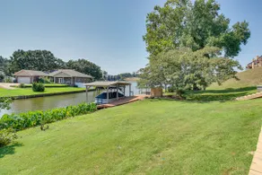 Peaceful Hot Springs Home: Deck w/ Water Views! - Image 2