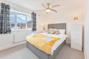 Modern 1 Bedroom House in Burton-on-Trent - Image 2