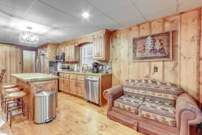 Wooded Blue Ridge Cabin: 2 Decks, Fire Pit! - Image 4