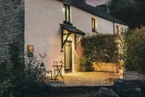 Coronation Cottages, Modernised 200-Year-Old Lake District Cottage Getaway for Two - Ridgestone - Image 4