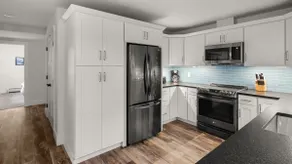 Vermont Farmhouse Condo with Private Hot Tub - Image 4