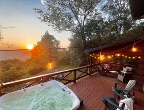 Mossy Falls | Bluff Views, Hot Tub, Waterfall - Image 3