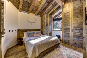 Serviced Alpine Chalet with Indoor Pool - Image 5