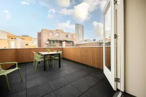 Spectacular 70m2 Penthouse with Terrace - R51C - Image 3