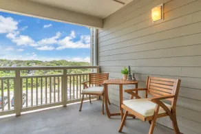 Beach Birds: Oceanfront Condo with Excellent Views - Image 4