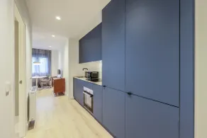 Modern apartment near the Royal Palace 04 - Image 3