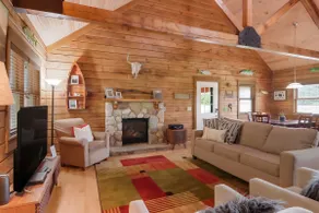 Main Cabin Only Close to Crystal Mt with Hot Tub - Image 3