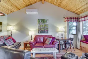 Lakefront Snohomish Cottage w/ Private Dock! - Image 3