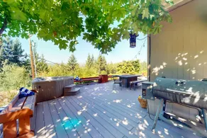 Walk to Water! Foster Lake Family Home w/ Hot Tub - Image 2