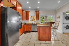 Wooded Retreat, Hot Tub, Pool, Pickleball, Hiking - Image 5