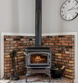Condo with Fireplace & River Views, Mill Run - Image 4