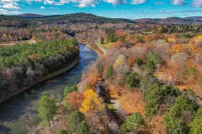 Condo with Fireplace & River Views, Mill Run - Image 2
