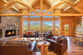 Humphreys Peak View Luxury Log Cabin - Image 3