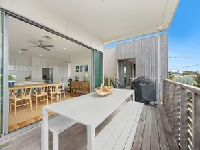 4 Mackay Street Dicky Beach - Image 3