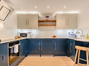 1 Bed in Cirencester (oc-90128) - Image 5