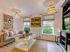 1 Bed in Cirencester (oc-90128) - Image 2