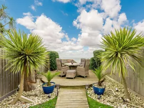 2 Bed in Ventnor oc-90147 - Image 2