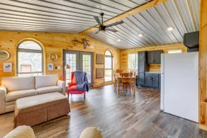 Melbourne Home w/ Fire Pit on the White River! - Image 5