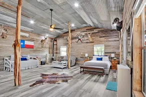 Bulverde Cottage at Moonlight Getaway - Image 3