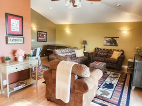 Villa Vino | Central to Wine, Sacramento, & More! - Image 5