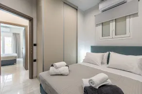 Neaira City Apartment Near The Beach - Image 5
