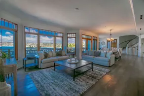 East Cliff Beachfront Bliss at La Jolla Cove - Image 4
