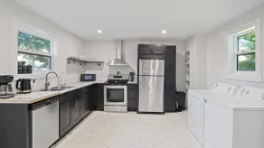 Spacious 2-Bedroom Retreat with Deck and Full Amen - Image 5