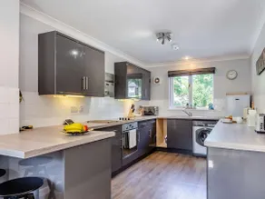 Alojamiento de 3 habitaciones en Falmouth - Image 4