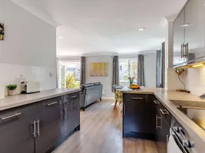 Alojamiento de 3 habitaciones en Falmouth - Image 5
