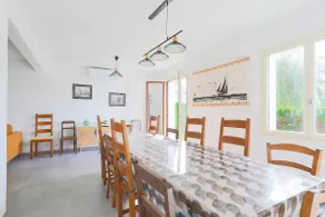 Kerriou Family Home - Image 3