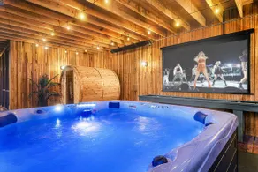 Nordic creekside cabin, Firepit, Sauna, Game Rm - Image 3