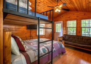 Deluxe Cabin - Jetted Tub - Image 3