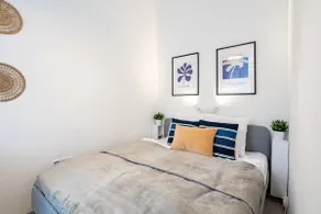 Modern Retreat for 8 Guests - Image 2