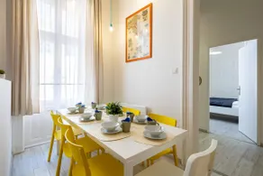 Modern Retreat for 8 Guests - Image 5