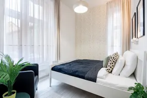 Modern Retreat for 8 Guests - Image 4