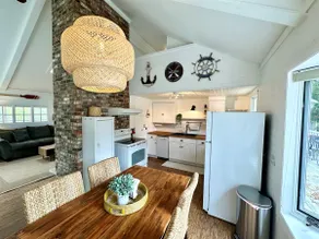 3 Bed Lake Camelot Cottage, Dock, Beach, Kayaks - Image 3