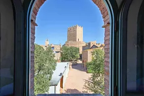 Castle Views! Downtown Home with Pool - Image 2