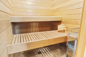 Luxury Condo | Sauna & Gym | Heirloom Vacations - Image 4