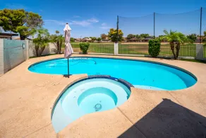 Pool & Mini Putting Green! Peoria Desert Oasis - Image 3