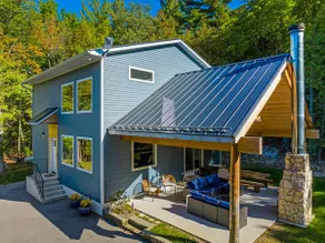 Wooded Cottage Retreat · Hot Tub & Fireplaces - Image 2