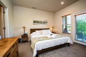 Cozy Comfy Condo MH107| Near Powder Mtn | Hot Tub - Image 4