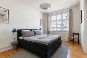Three-Bedroom Apartment with Balcony in Copenhagen - Image 2