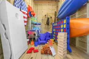 Beach & Bay Getaway | 2 Kings • Kayaks • Games - Image 2