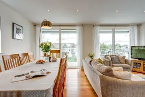Sorrel House - stunning lakeside family home with very comfortable beds and dog friendly, free spa access - Image 3