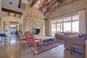Pool & Covered Patios: Sprawling Austin Estate! - Image 3