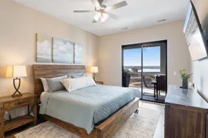 Brand New Complex, Central Location, Amazing Views - Image 4